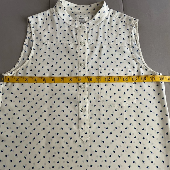 FOSSIL Silk Polka Dot Top - Picture 6 of 7